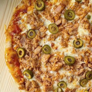 ATUN 2 RACIONES DE PATATAS + 2 REFRESCOS 