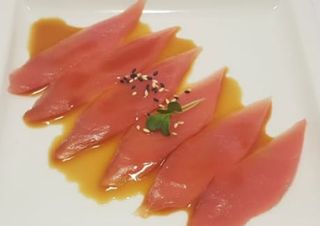 64 Carpaccio di tonno