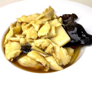196 POLLO FUNGHI E BAMBÙ 