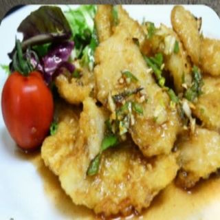 Pescado Con Salsa Thai Curry Rojo