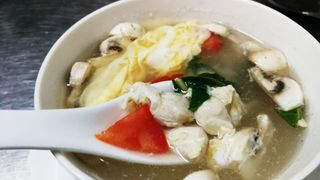 Pileća supa sa jajima