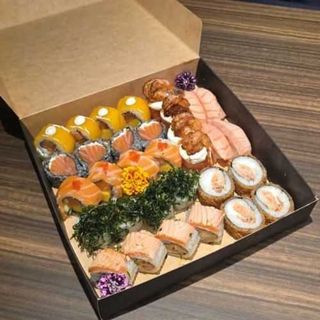 Sushi Yokozo Especial 16 Peças