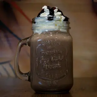 Milkshake Chocolate Cake
