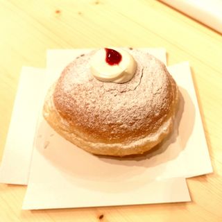 Bomba de frambuesa y mascarpone