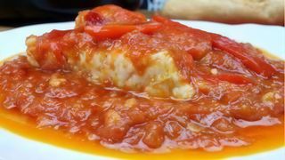 Bacalao Con Tomate