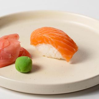 Нігірі з лососем (1шт) (35г)