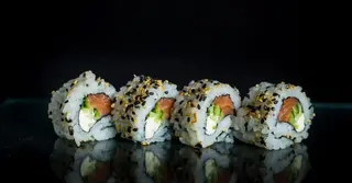 Урамаки Сьомга (8бр)