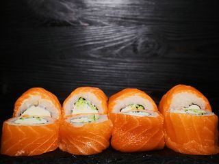 Філадельфія класична з огірком (300г)