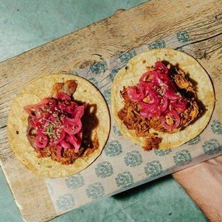 TACOS COCHINITA PIBIL 