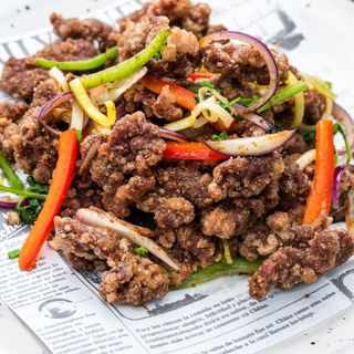 Láminas De Ternera Con Especies Y Verduras