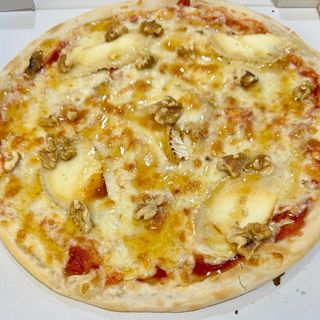 Pizza De Cabra