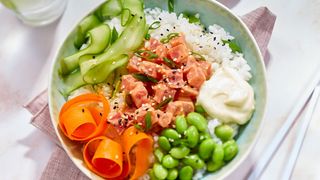 Salmon bowl 