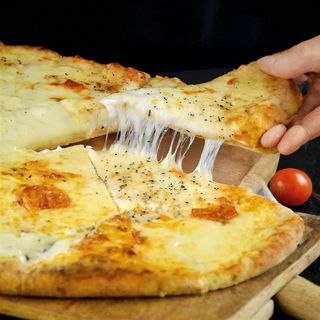 Focaccia cu usturoi și cașcaval 24 cm