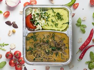 Бефстроганов из говядины с гарниром