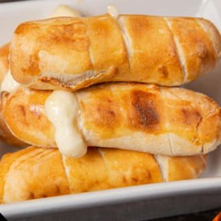 Tequeños rellenos de queso (12 uds.)