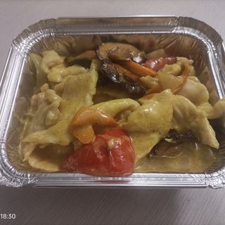 197. Pollo thailandese