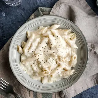 Penne cu 4 tipuri de branza