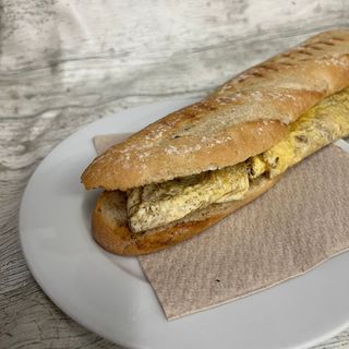 Bocadillo de Tortilla Francesa