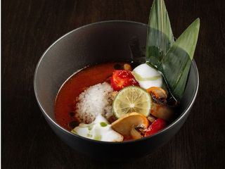 Том Ям із курячими стейками (400g)