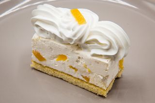 Diplomat cu piersica