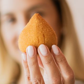 Coxinha de carne seca 