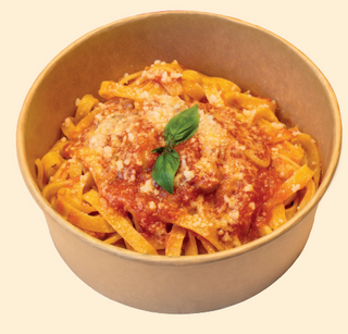 1. Fettuccine al pomodoro  