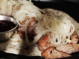 Шашлик з піканьї (150/50/50g)