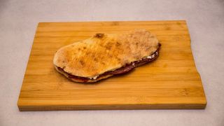 Sendvič sa sudžukom