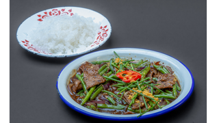 KETO Wołowina z fasolką w sosie pieprzowym