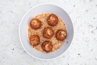 Кокосові сирники з кокосовим кремом та горіховим праліне, 285 г