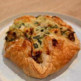 Canasta de pollo y puerro