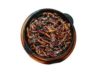 Смажені копчені вушка в медовому соусі (200г.)