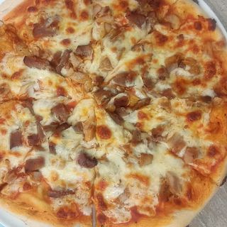 4. Pizza 4 Estaciones (30 Cm.)