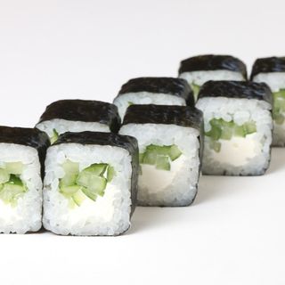 Ռոլլ <<Վարունգ պանիր>> 8 կտ