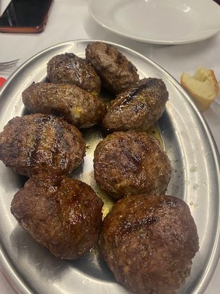 Polpetta di cavallo al pistacchio