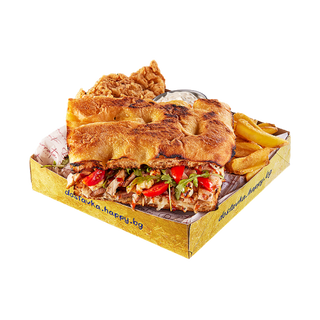 ХРУПКАВ ФОКАЧА САНДВИЧ С BBQ ПИЛЕ КОМБО