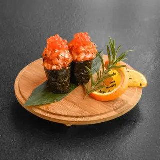 Gunkan sake tatar ikura