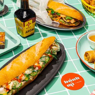Menú Banh mi