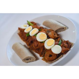 Firfir With Meat And Egg