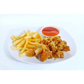 Chicken Popcorn With Fries