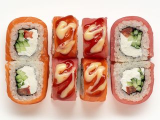 Філадельфія з лососем і тунцем