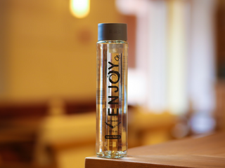 Вода Enjoy слабогазована, або газована (500мл)