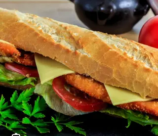 Bocadillo De Milanesa Y Lechuga