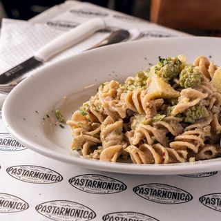 Fusilloni Ricotta, Broccolo e Salsiccia