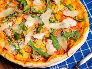 Піца Тонно Чіполє (30см)