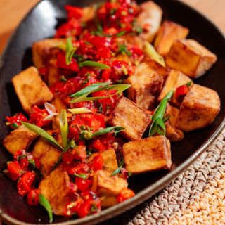 ხრაშუნა ბადრიჯანი სალსით