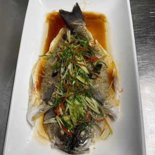 E3. Branzino a vapore in crosta di sale