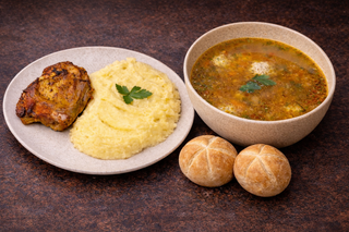 Meniul zile-Piure cu pulpă de pui la cuptor+Ciorbă