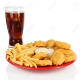 Plato Nuggets con patata y bebida lata gratis