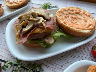 Hambúrguer de cogumelos 